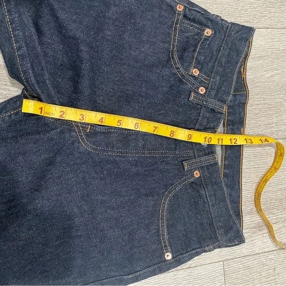 Nwot vintage 90s Levi’s 501 button fly jeans dark wash women’s 27x34 USA